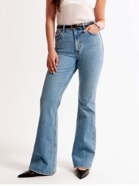 A&F curve love vintage flare ultra high rise. Size 34! EUC!